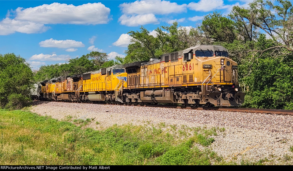 UP 6861 with MWTFW leaving Wichita